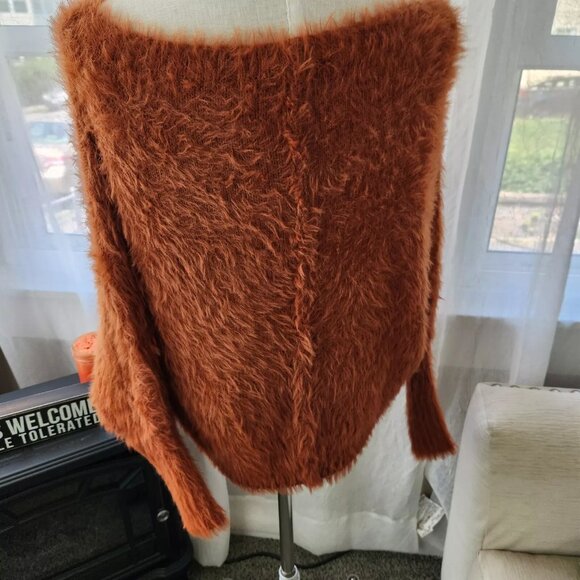 Fisherman's Daughter Cape Cod oversized fuzzy rust sweater size M - Picture 4 of 5
